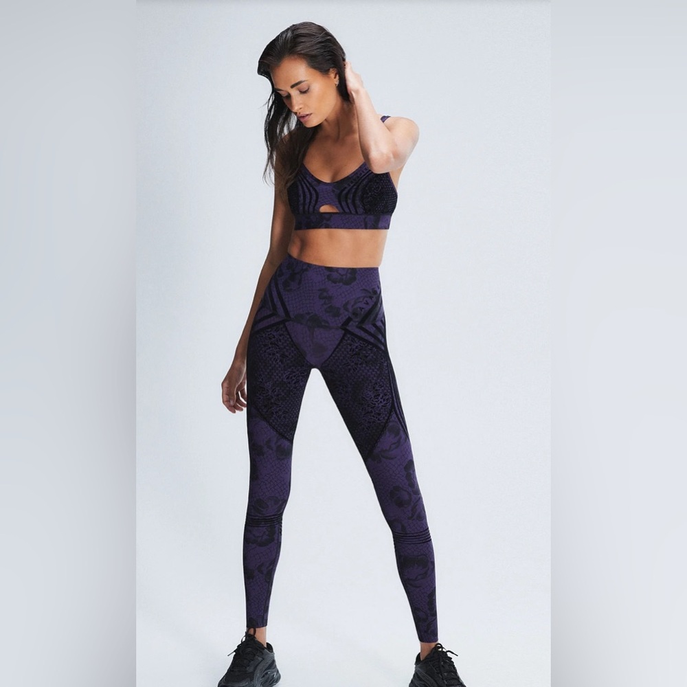 SAVAGE X FENTY SPECIAL FX HIGH-WAIST LEGGING NEW WITH TAGS SIZE 8-10 M